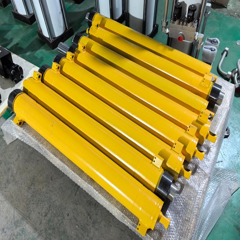 Гидравлический цилиндр HSG140/90-500, крепление проушиной