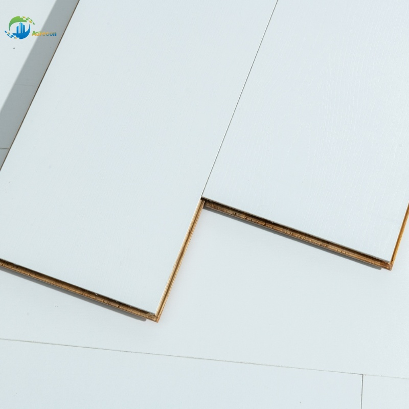 Country Style New 3-Layer Engineered Wood Flooring with Rustic Charm