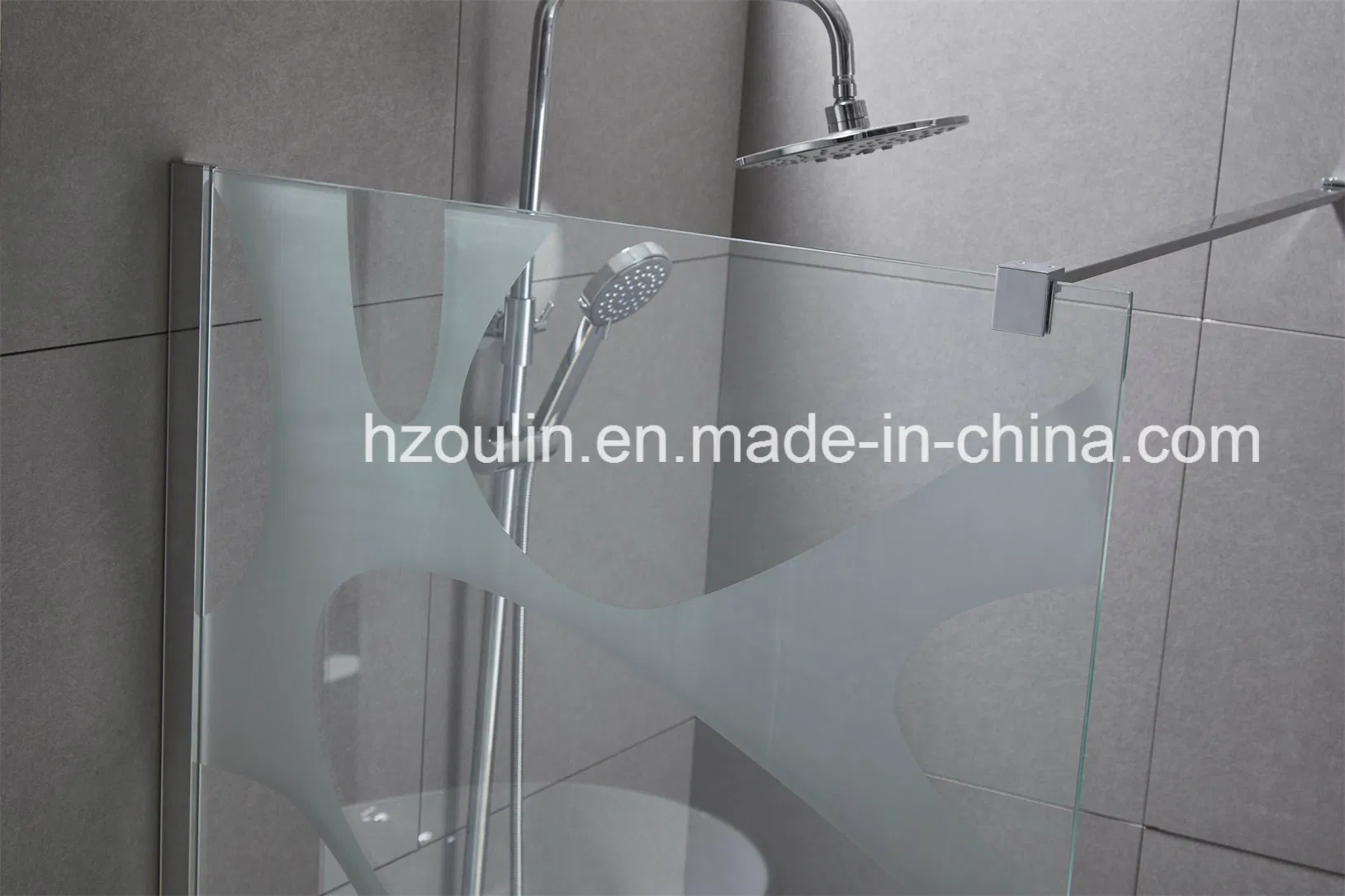 Walk in with Shaped Pattern