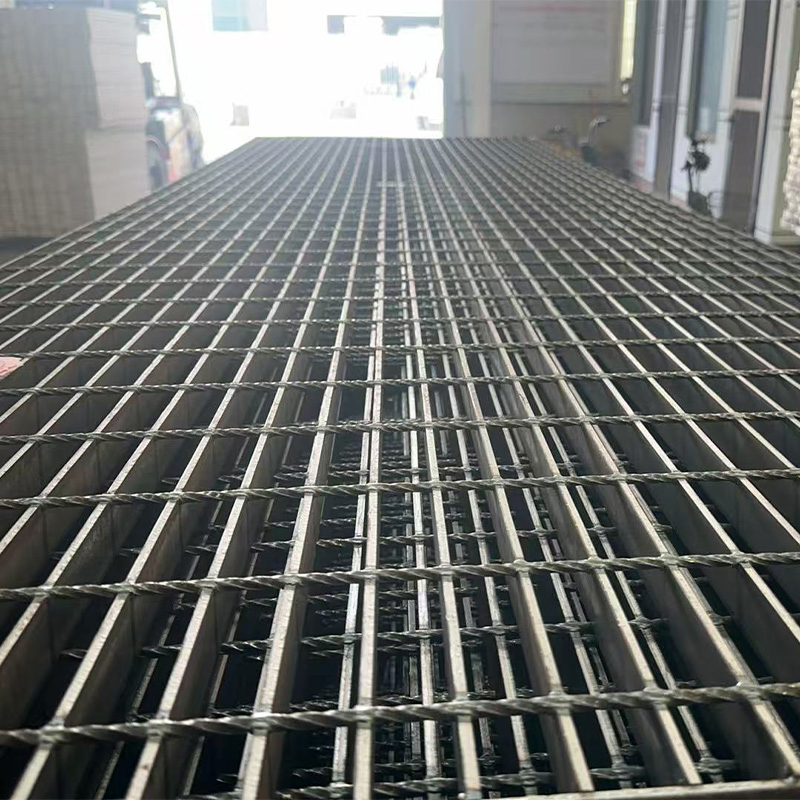 Platform Construction with Durable Galvanized Steel Grate