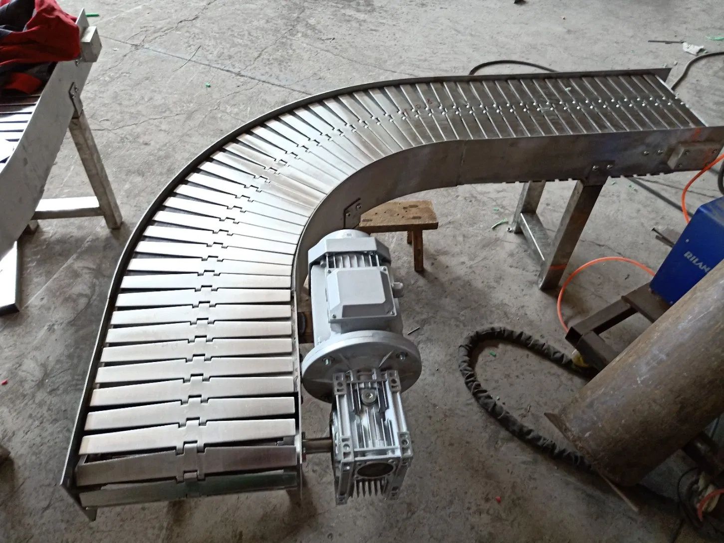 Магнитная конвейерная цепь SS881M Flat Top