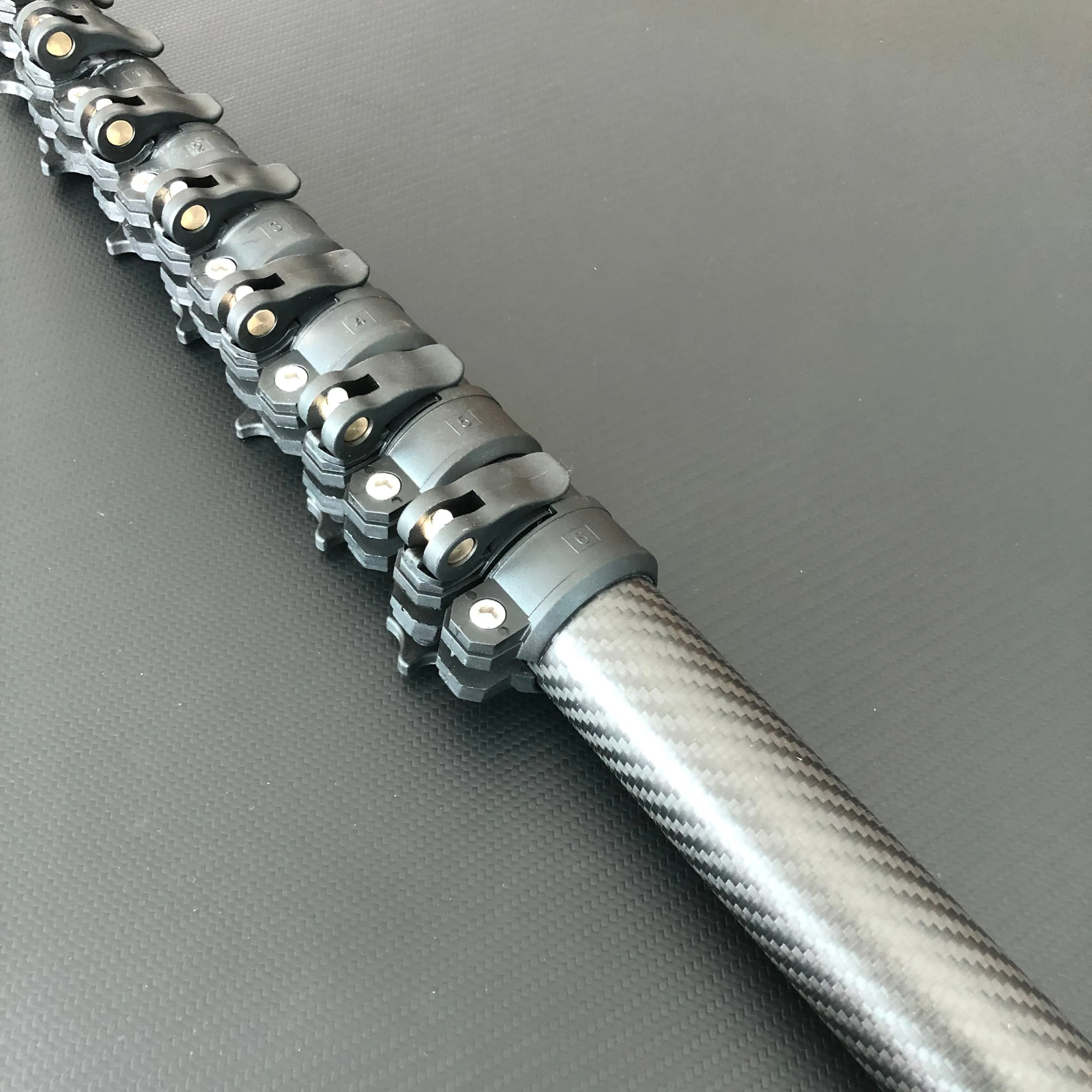 Senhoo Carbon Fiber Travel Shovel