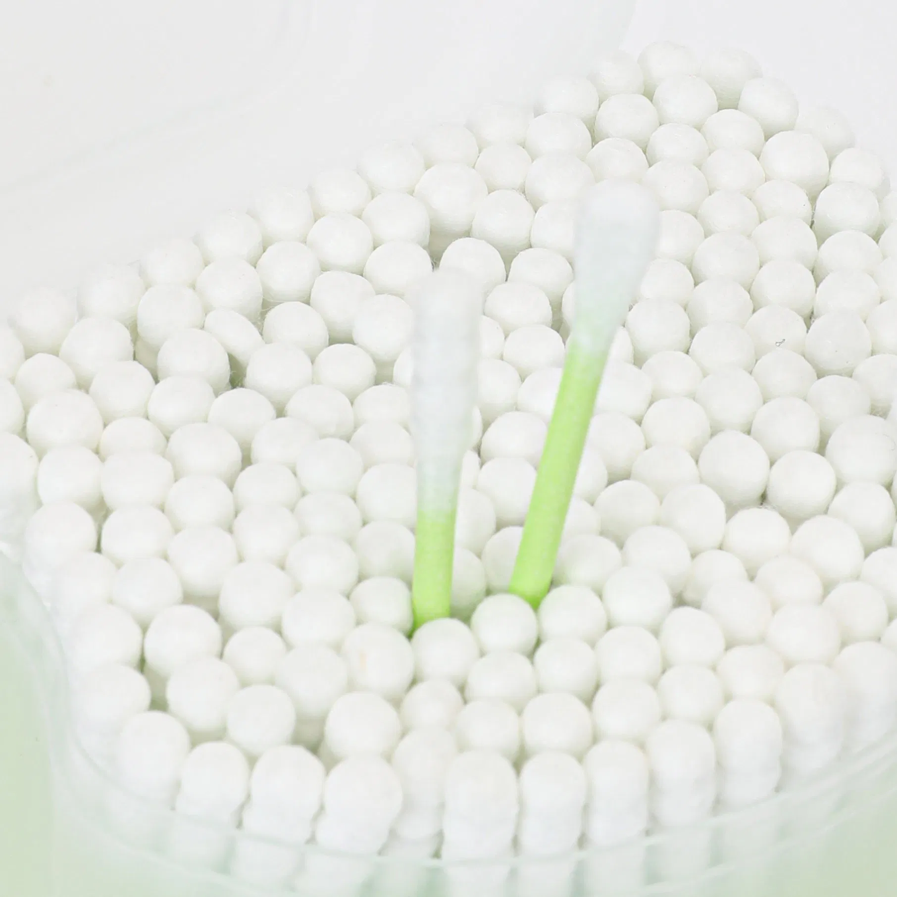 200PCS Disposable Cotton Swabs Baby Use Paper Stick Cotton Buds with Cute Box