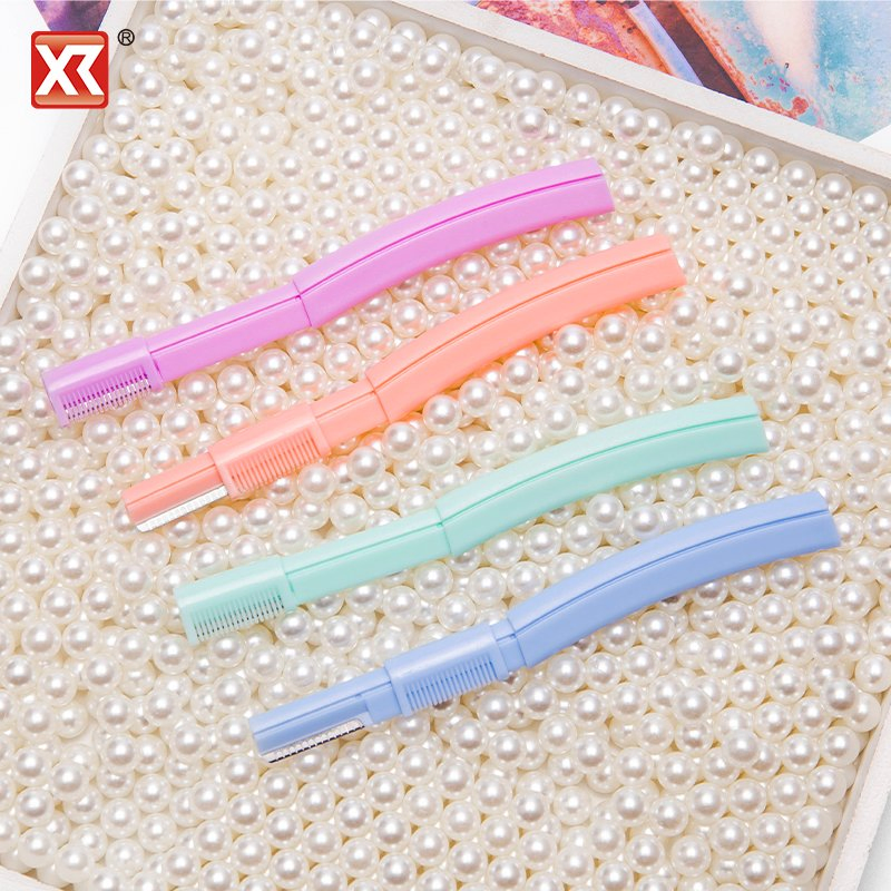 Compact Folding Eyebrow Razor with Ergonomic Handle for Easy Use