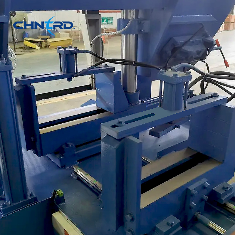 Ленточная пила по металлу полностью автоматическая GSK4250