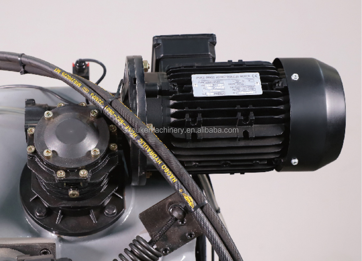 Ленточная пила по металлу отрезная промышленная