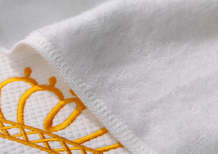 High Quality 100% Cotton Hotel Bath Towel Dobby with Customized Logo