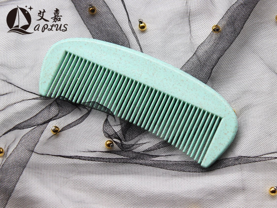 China Wholesale Hotel Comb with Customized Logo 07