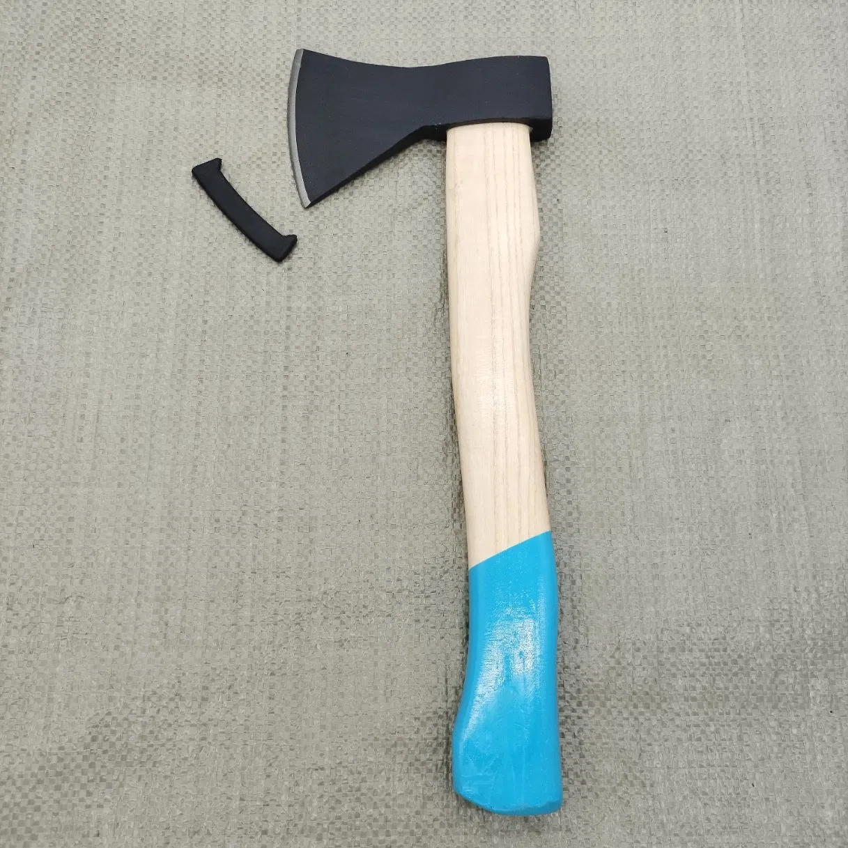 Sharp Cutting Bright Polished 2024 New Design A613 Axe with Smooth Wooden Handle for Carpenter