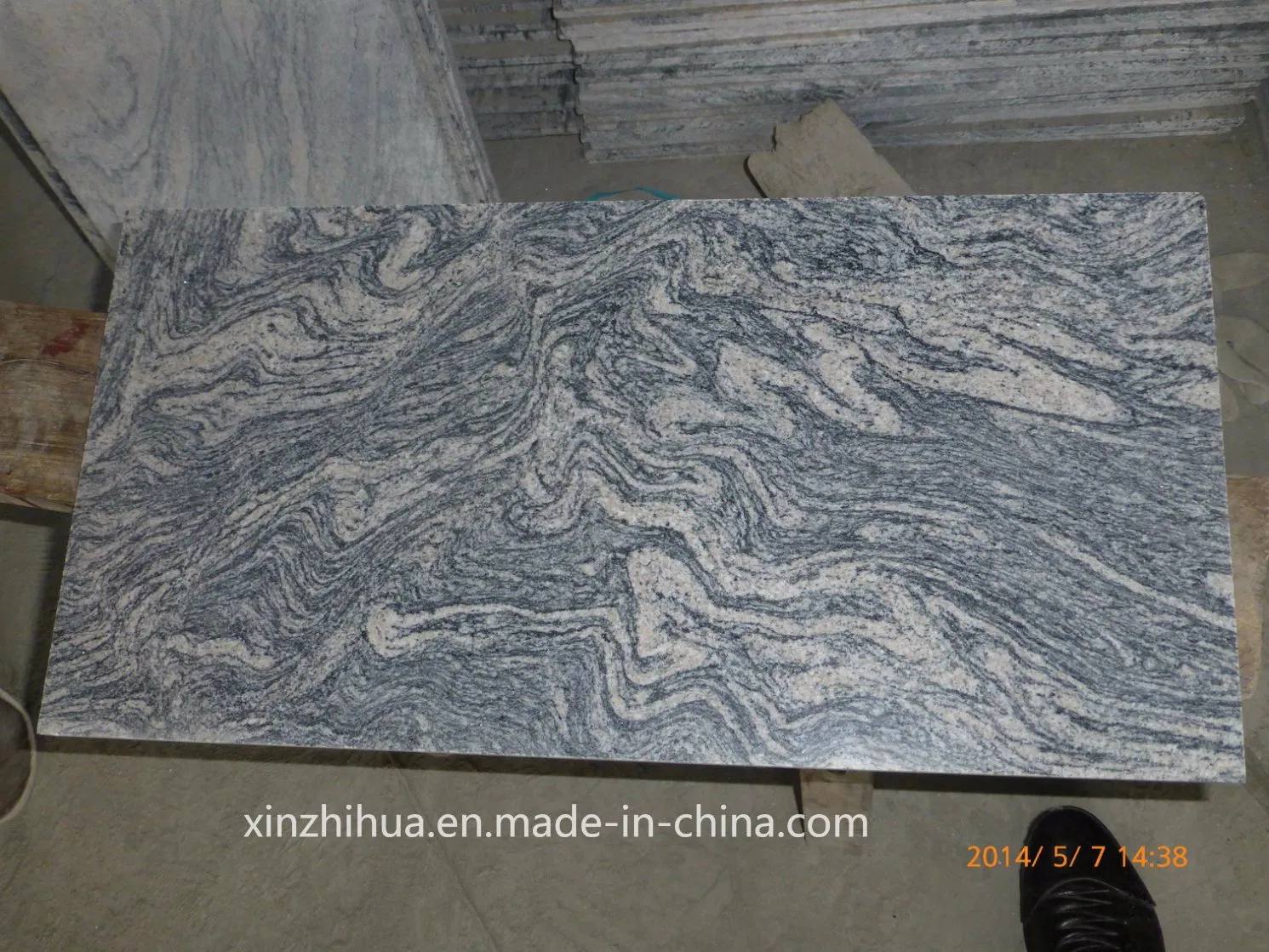 Natural Stone Juparana Light Grey /Sea Wave Polished/Flamed/Honed Granite Flooring Tile/Paving Tile