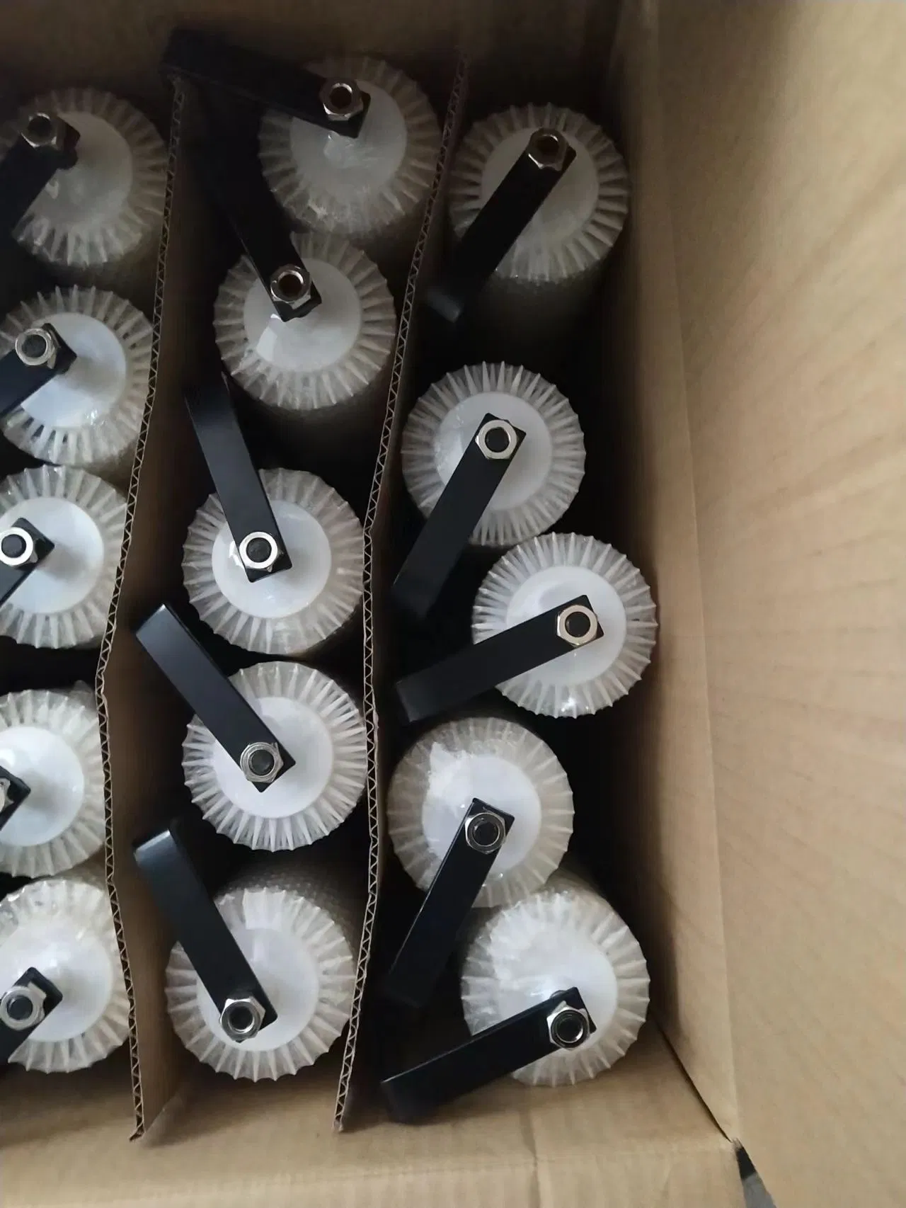 Epoxy Coatings Screed Spiked Roller Self Leveling Spiked Painting Roller 800mm/32inch