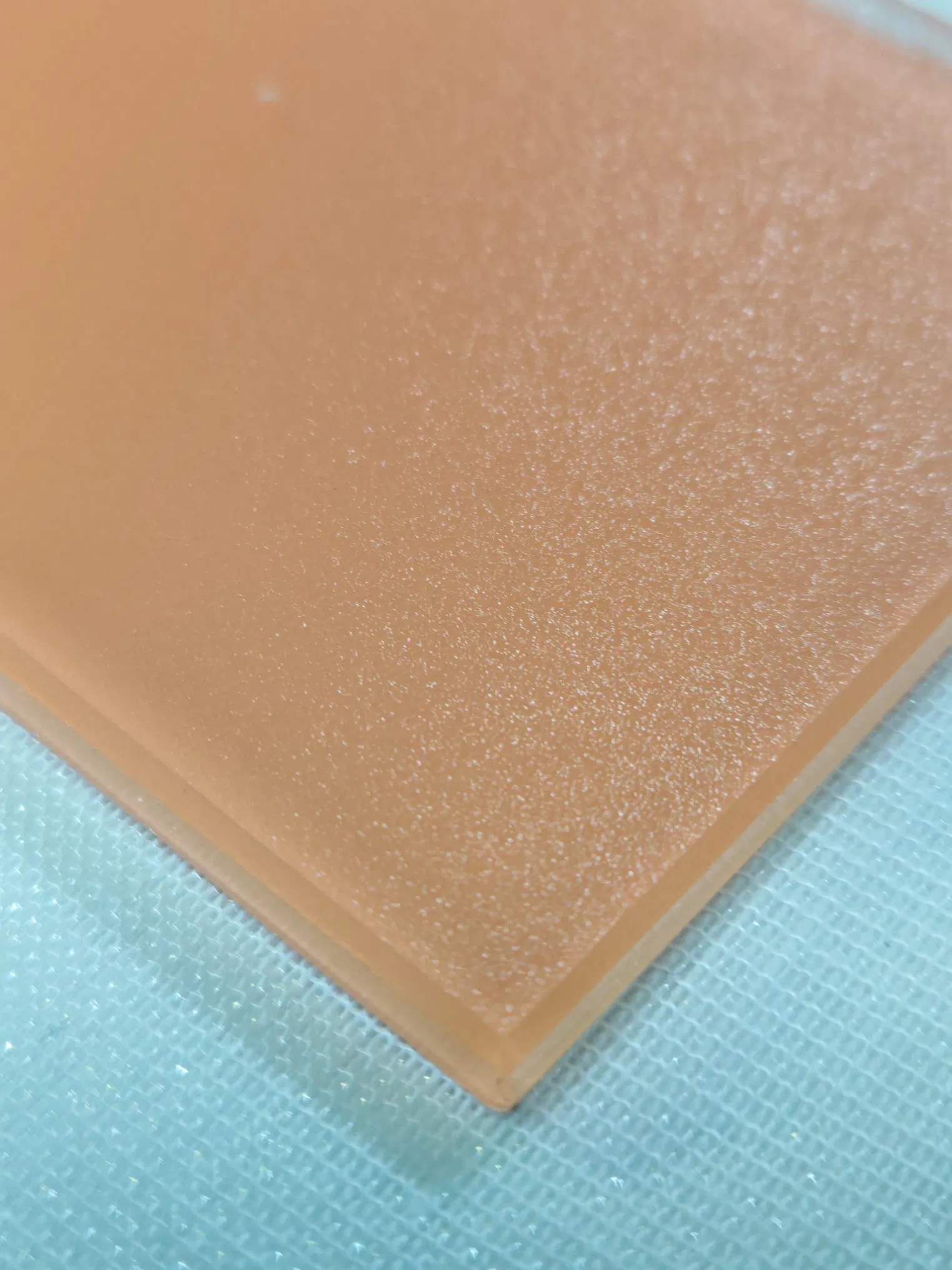 Custom Laminated Glass Solutions for Residential and Commercial Use