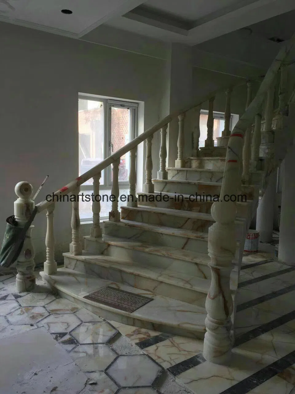White Onxy Marble Handrail/ Pillar for Villa Decoration