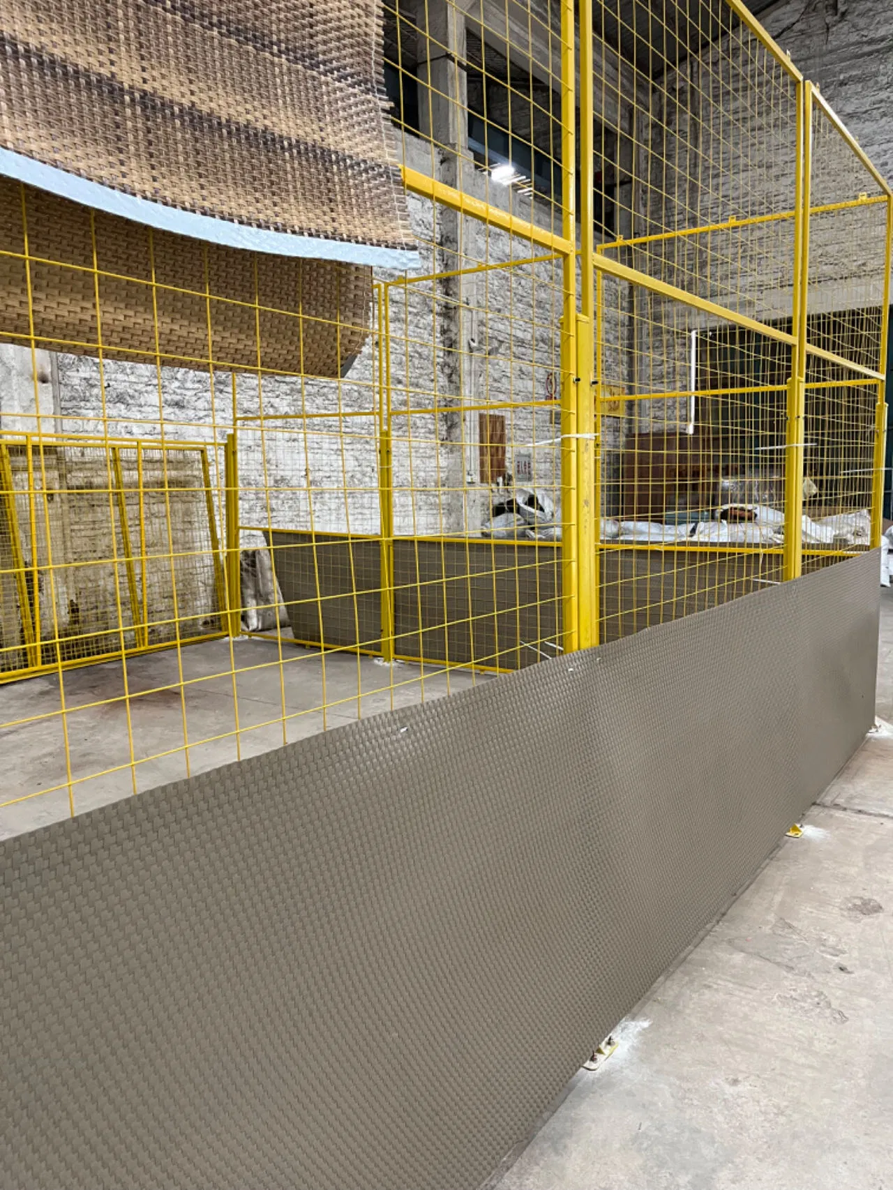 New Windproof Privacy Strip, Rattan Style Fence Strip