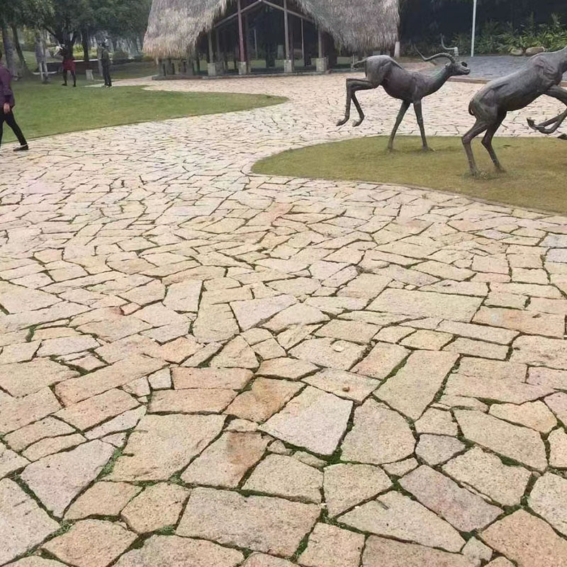 Economical Irregular G682 Misty Yellow/Sunset Gold/Rusty Beige Granite Flagstone for Outside Garden Decoration