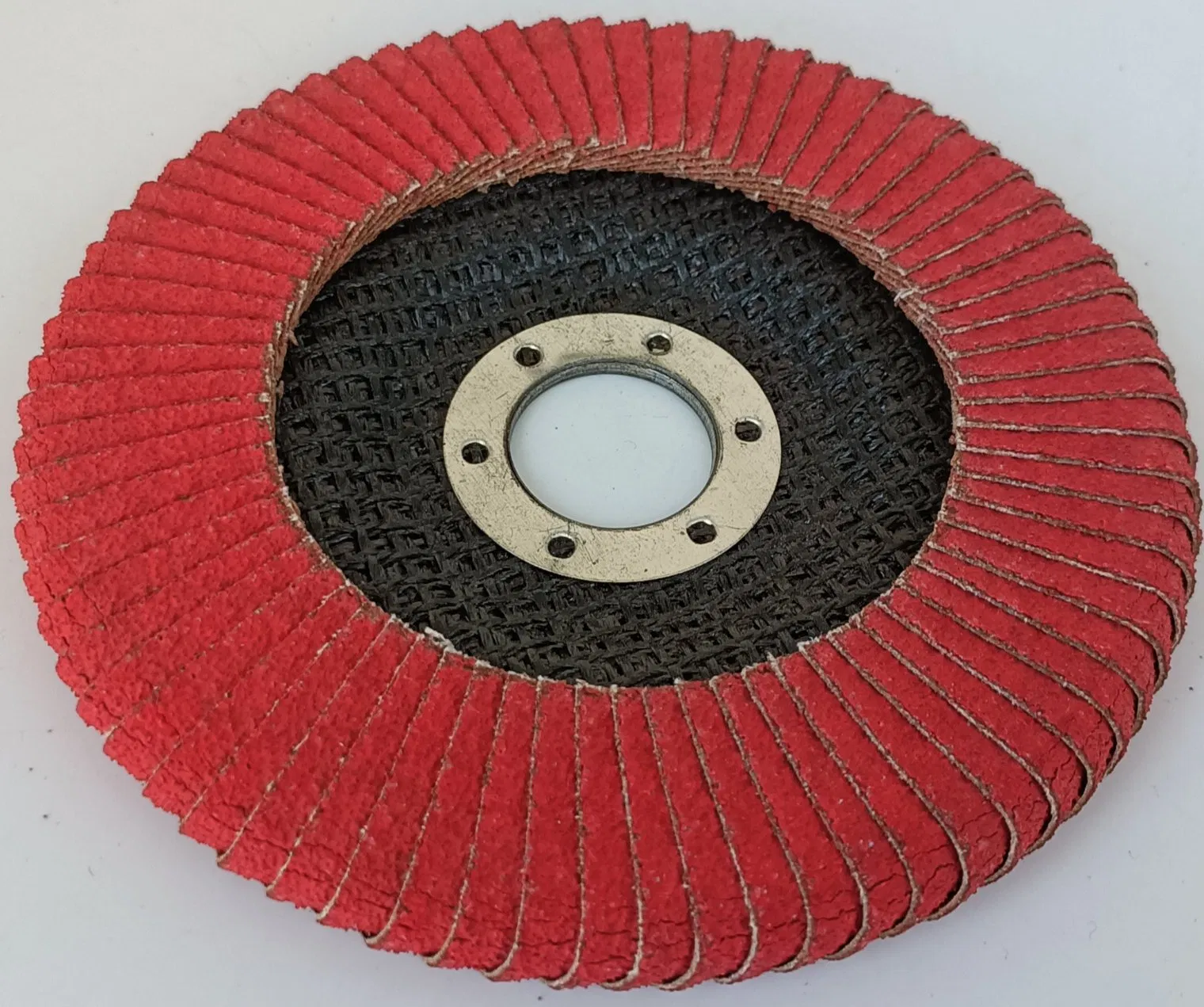 Керамический лепестковый круг VSM с изогнутым краем 115x22мм