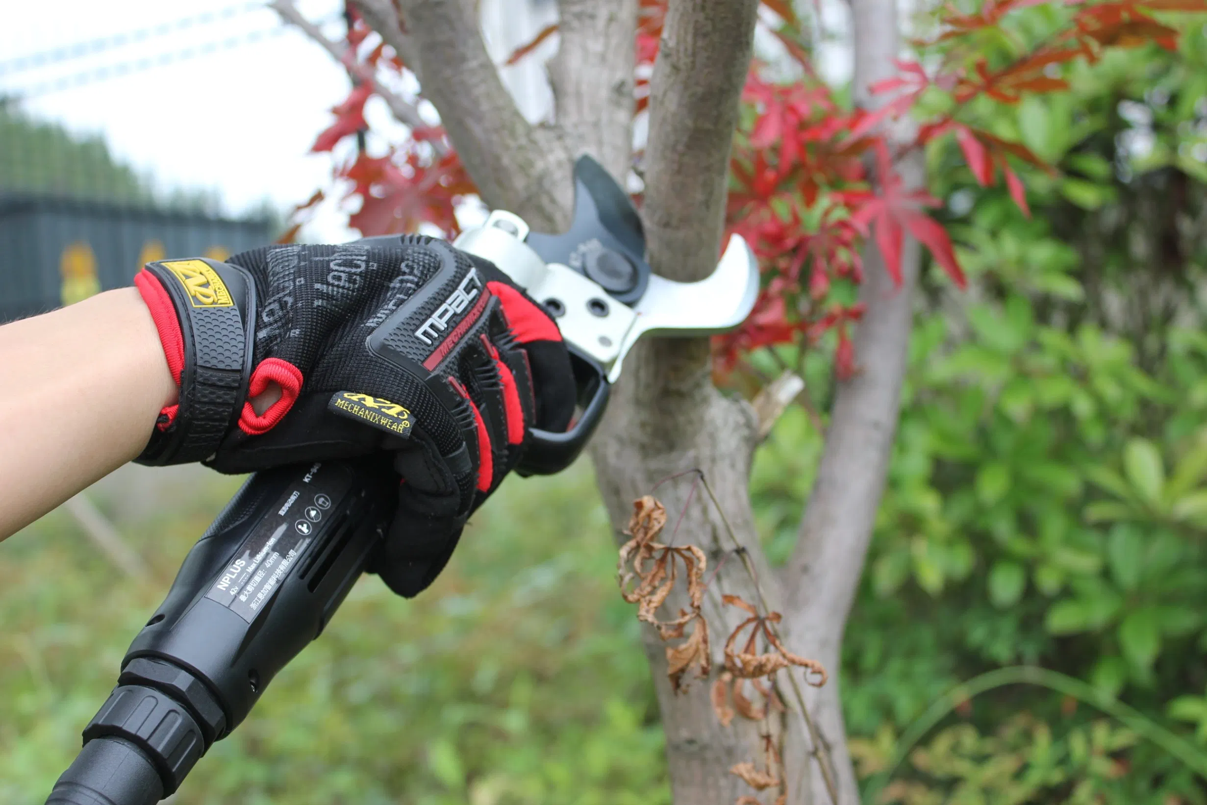 Newest 36V 8.5ah Lithium Battery Powered Electric Pruning Shears for All Trees