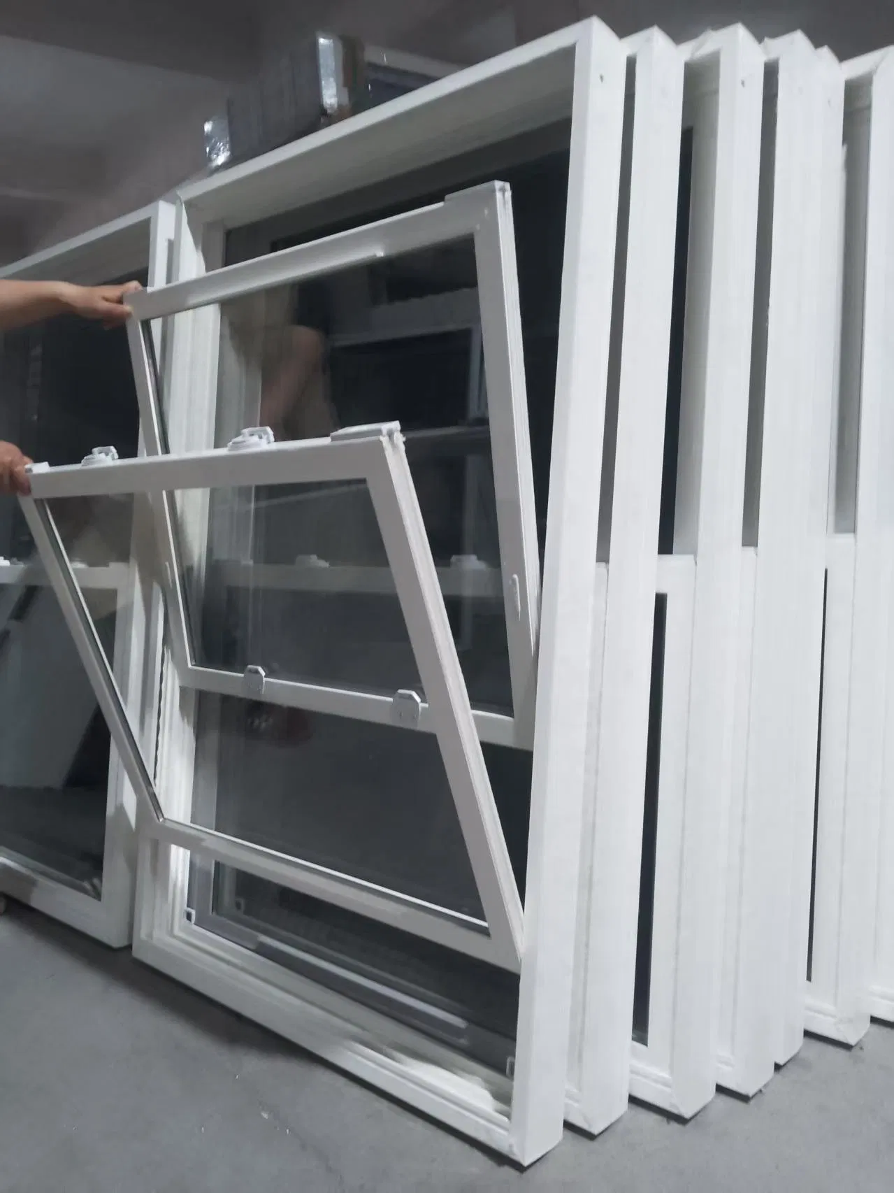 America Style White Color 78 Series UPVC Double Hung-Tilt Window