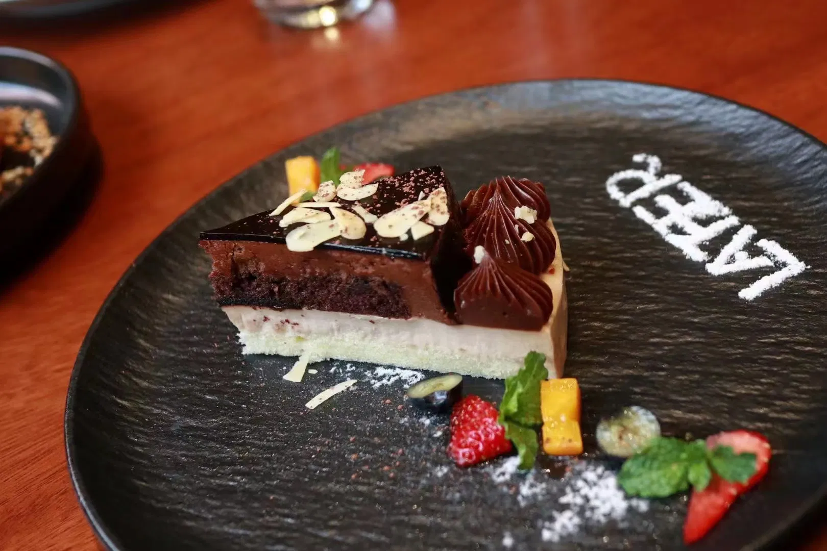 Restaurant Tableware Black White Dinner Set Crockery Stoneware Plates Set