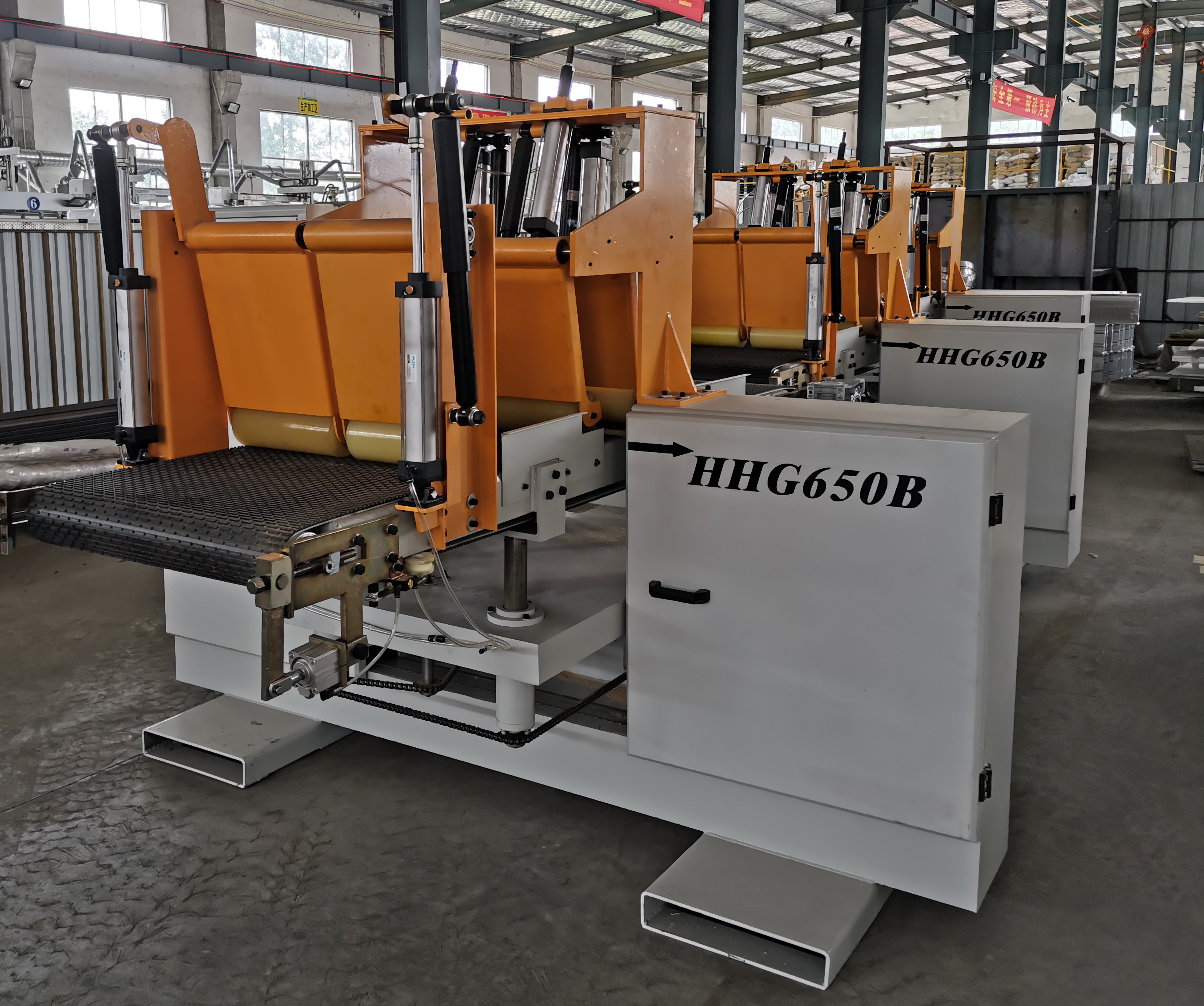 Станок ленточнопильный горизонтальный по дереву