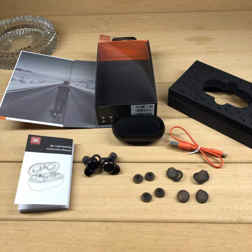 Tws Bluetooth 5.0 Earphones Charging Box Wireless Headphone 9d Stereo Sports Waterproof Earbuds Headsets with Microphone