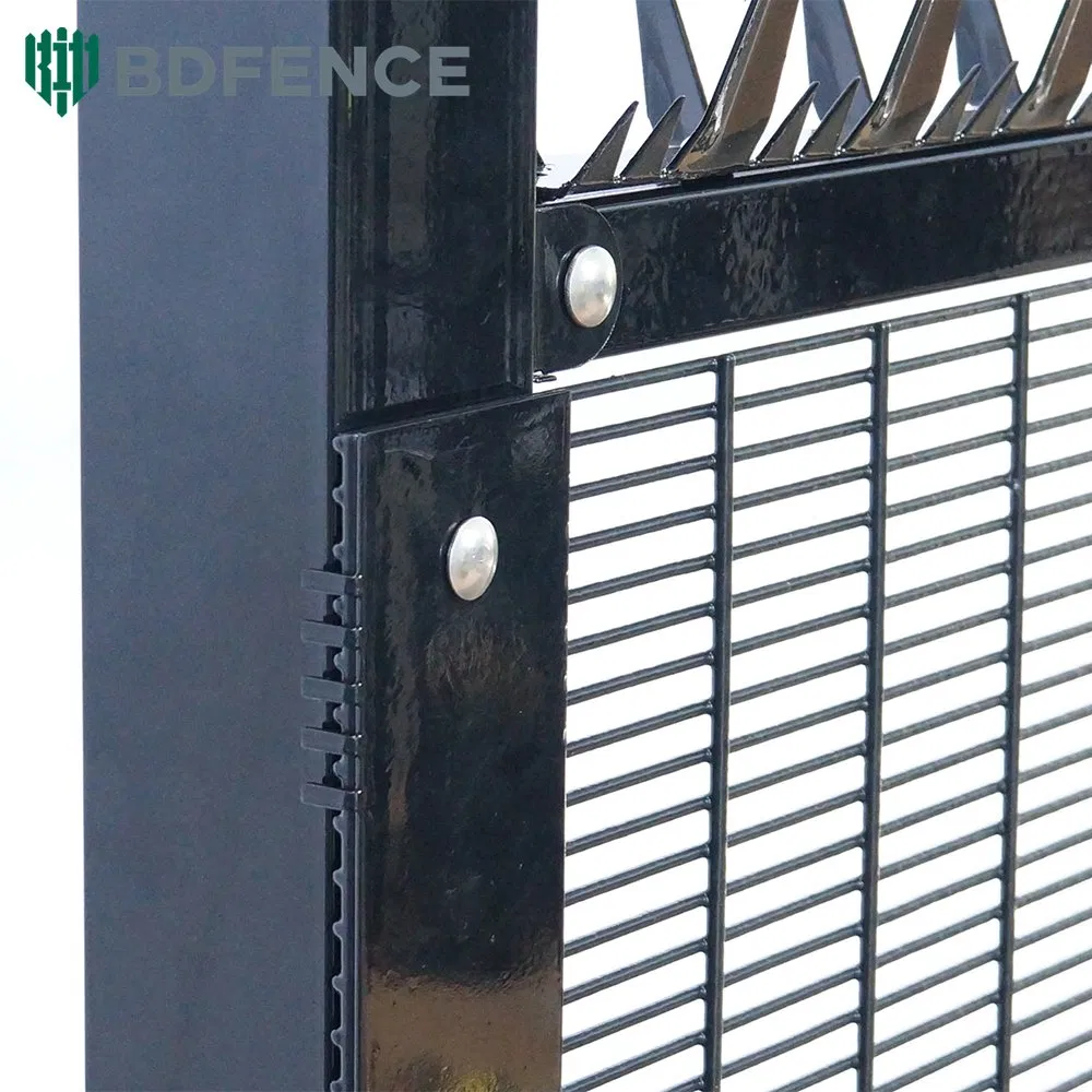 Thickened Rot Proof Garden Fencing for Patios and Farms