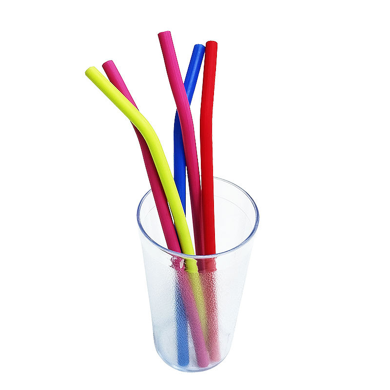 Wholesale Eco Friendly Big Foldable Collapsible Silicone Straw Drinking Cups Reusable Straws