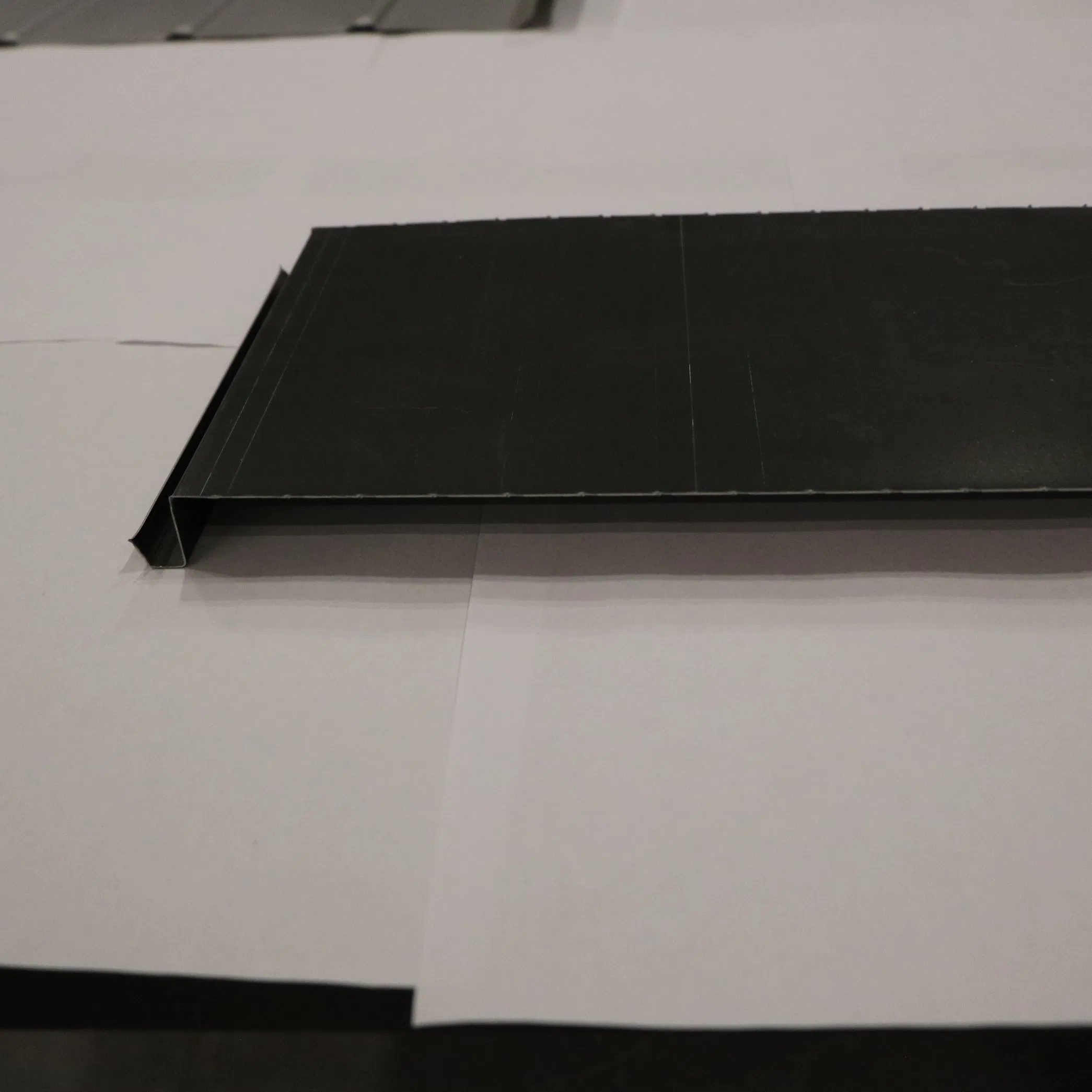 Fireproof Metal Roof Fluorocarbon Coating Does Not Fade Standing Seam Roof