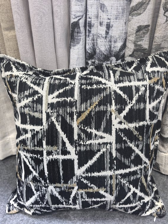 Jacquard Cushion Cover by Yarn Dyed Weaving X-ray Design