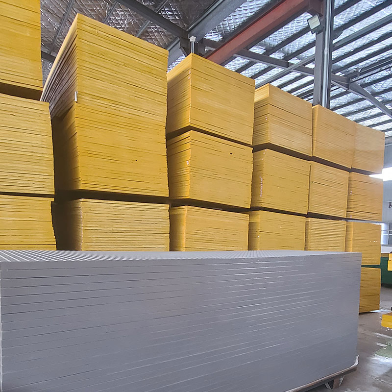 China Factory Fiberglass Grating Durable Mesh Panels for Wastewater Treatment Walkways Deck Platforms Outdoor Drainage Systems