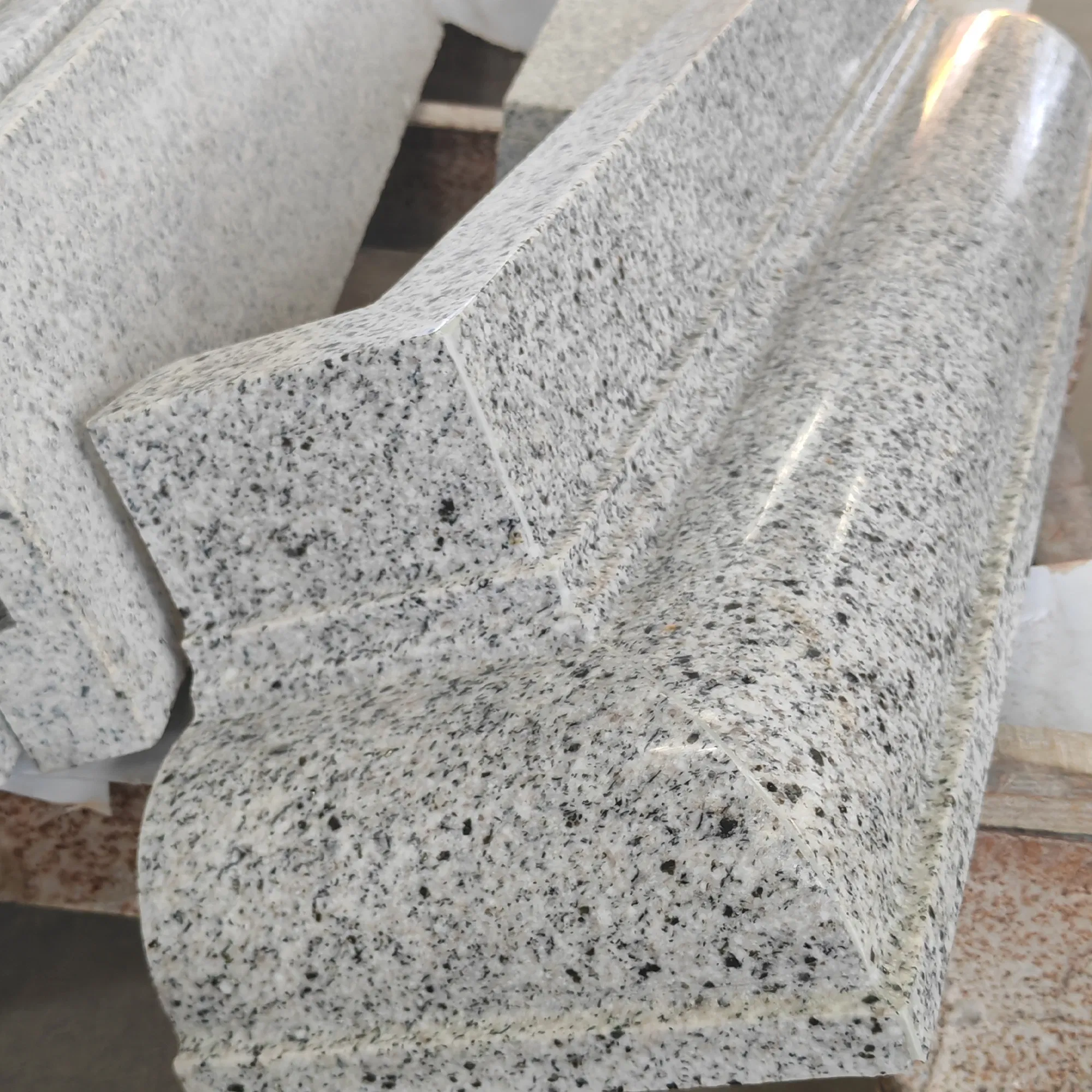 G633 Grey Granite Wall and Floor Tile for Beautiful Kitchen Countertops