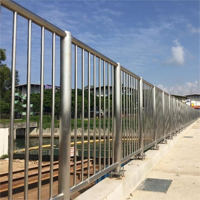 Stainless Steel Rod Balustrade Strong Structure Indoor Outdoor Use Ideal for Stairs Balconies and Decks