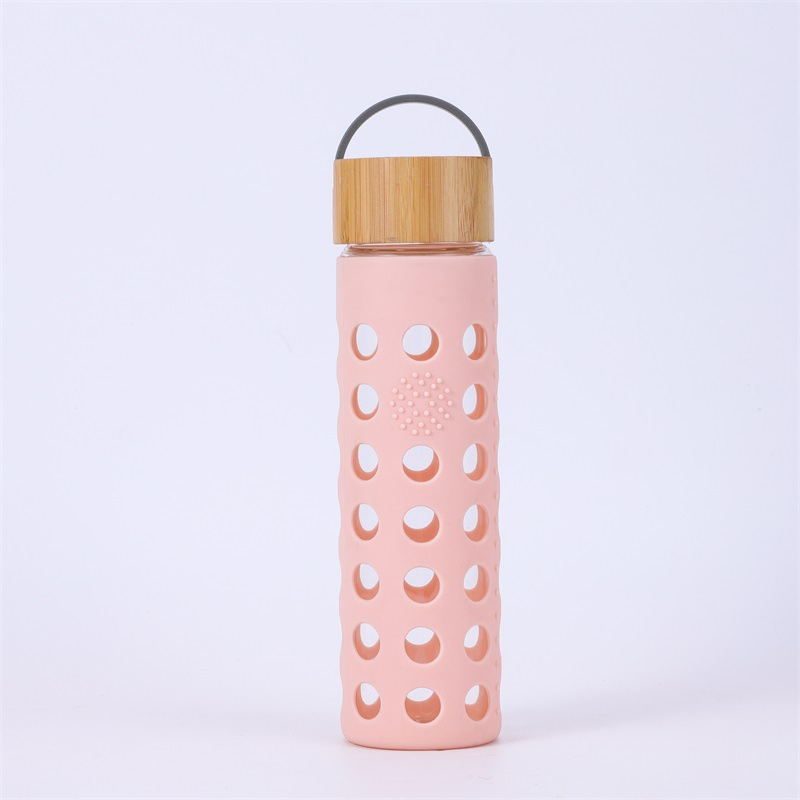 Стеклянная бутылка для воды 600 мл с крышкой