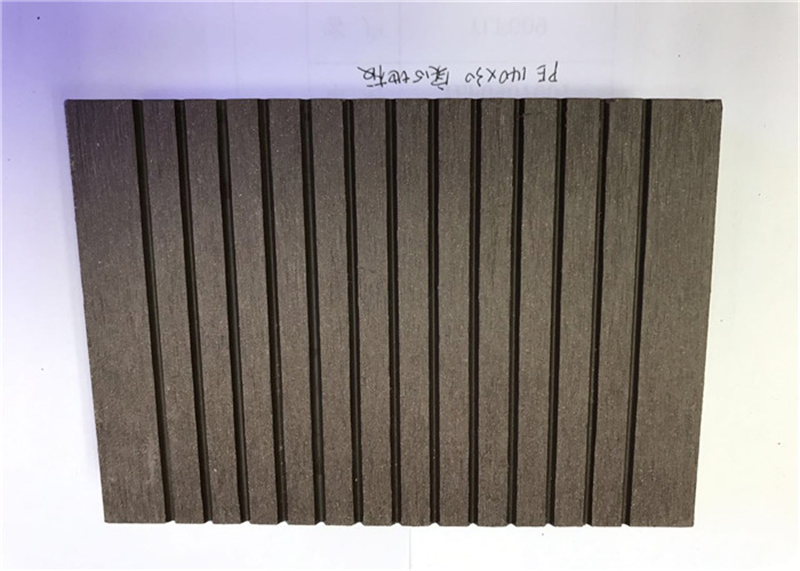 Exterior Wood Plastic Composite Flooring / Covering Vinyl Laminate Decking for Pool