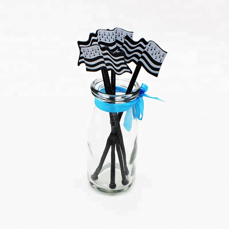 Elegant Plastic Cocktail Stirrers Perfect for Parties and Events