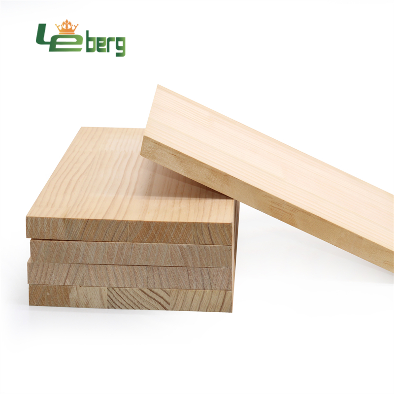 Straight Grain Pattern Solid Wood Radiate Pine Finger Joint Board
