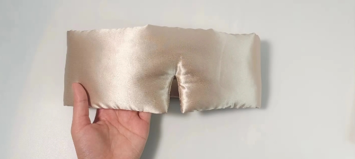 100% Mulberry Silk Oversize Sleep Eye Mask Luxury Adjustable Size with Custom Logo Includes Gift Box