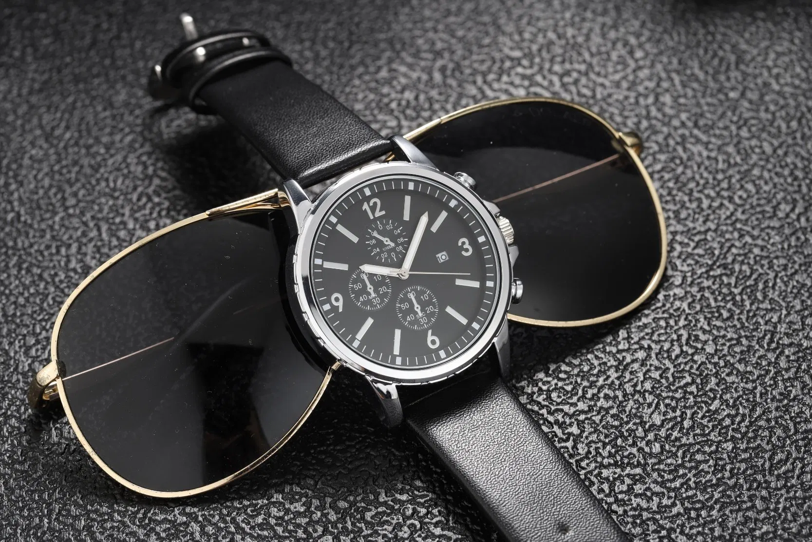 Customized Casual Watch Leather Strap Watch Alloy Watch