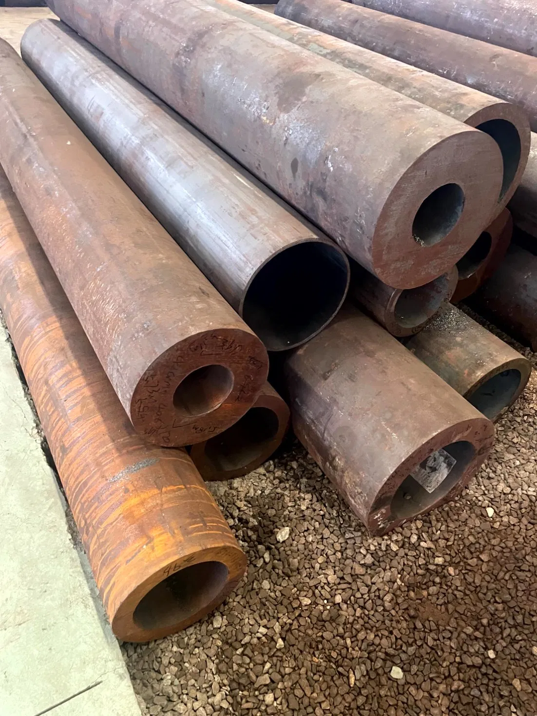 Durable Alloy Steel Seamless Custom-Diameter Rust-Proof High-Strength Short-Length Heavy-Duty Tube
