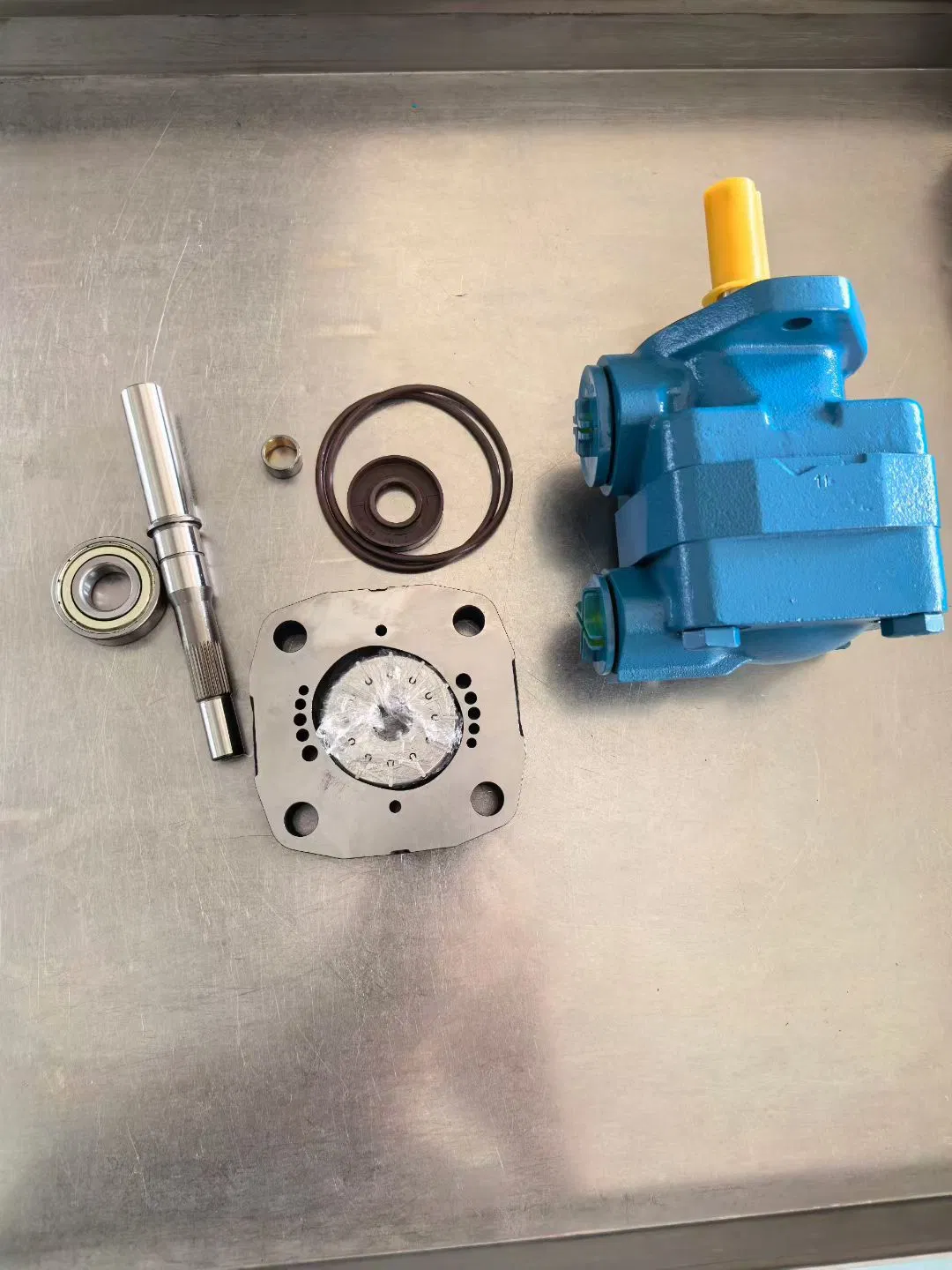 Jingjinji Hydraulic Vane Pump Vickers V10 V20 Vtm42, 1 Cubic Meter