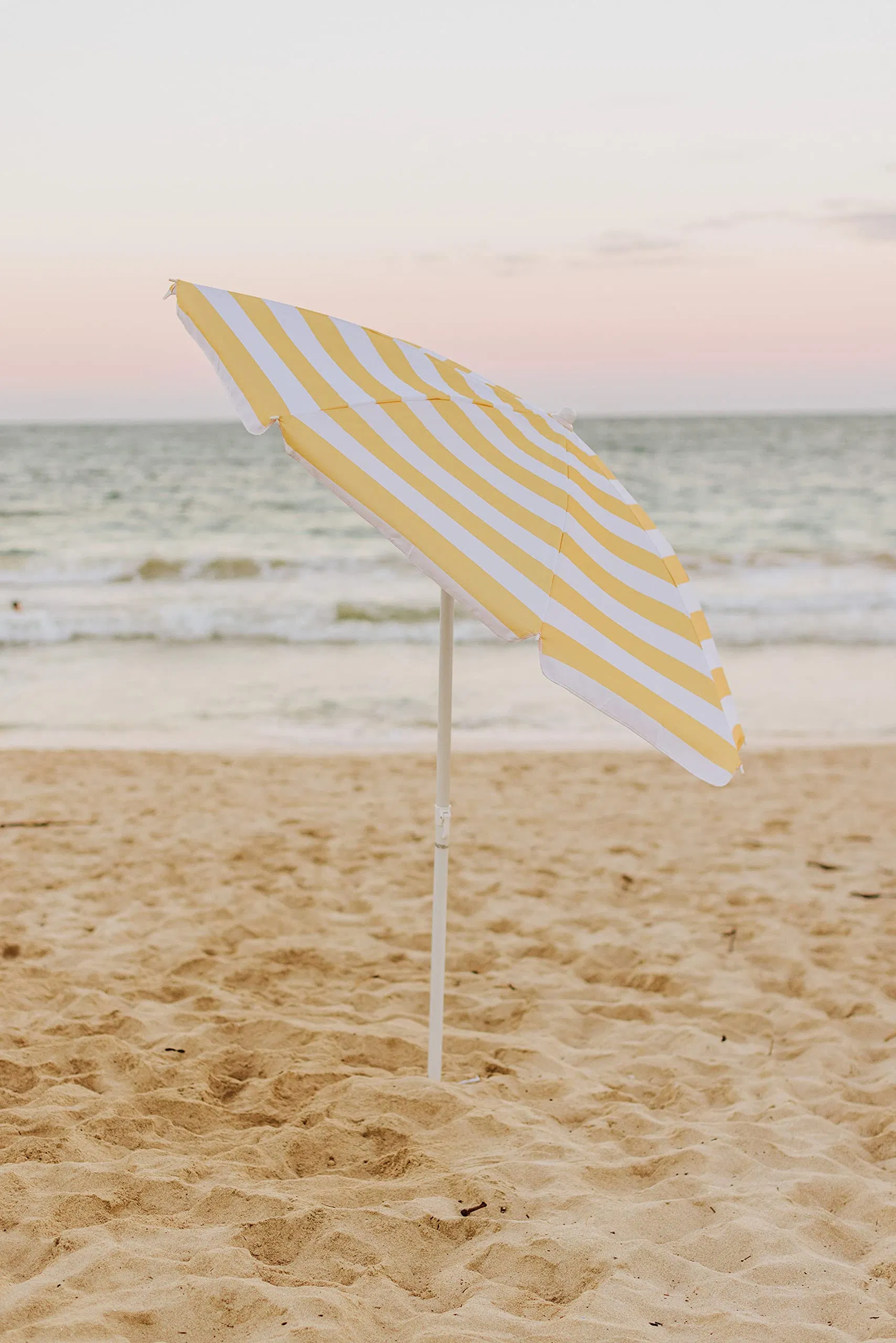 High Quality OEM/ODM Accepted 6.5 FT Push Button Striped Hexagon Fabric Multi Colored for Outdoor Sun Protection Umbrella Yellow Parasol