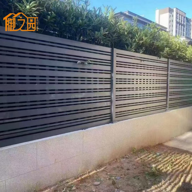 Modern Design Modular Fence Aluminum Metal Gate Horizontal Yard Privacy Slat Fence Panels Outdoor Garden Fence
