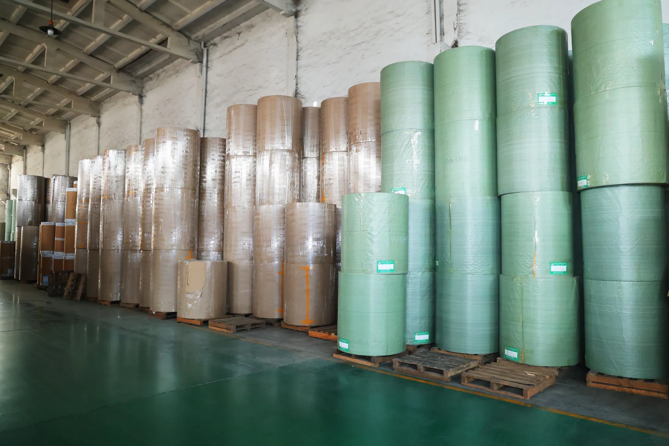 Affordable Compact Laminate Sheet with Waterproof and Fireproof Features for Toilet Partitions