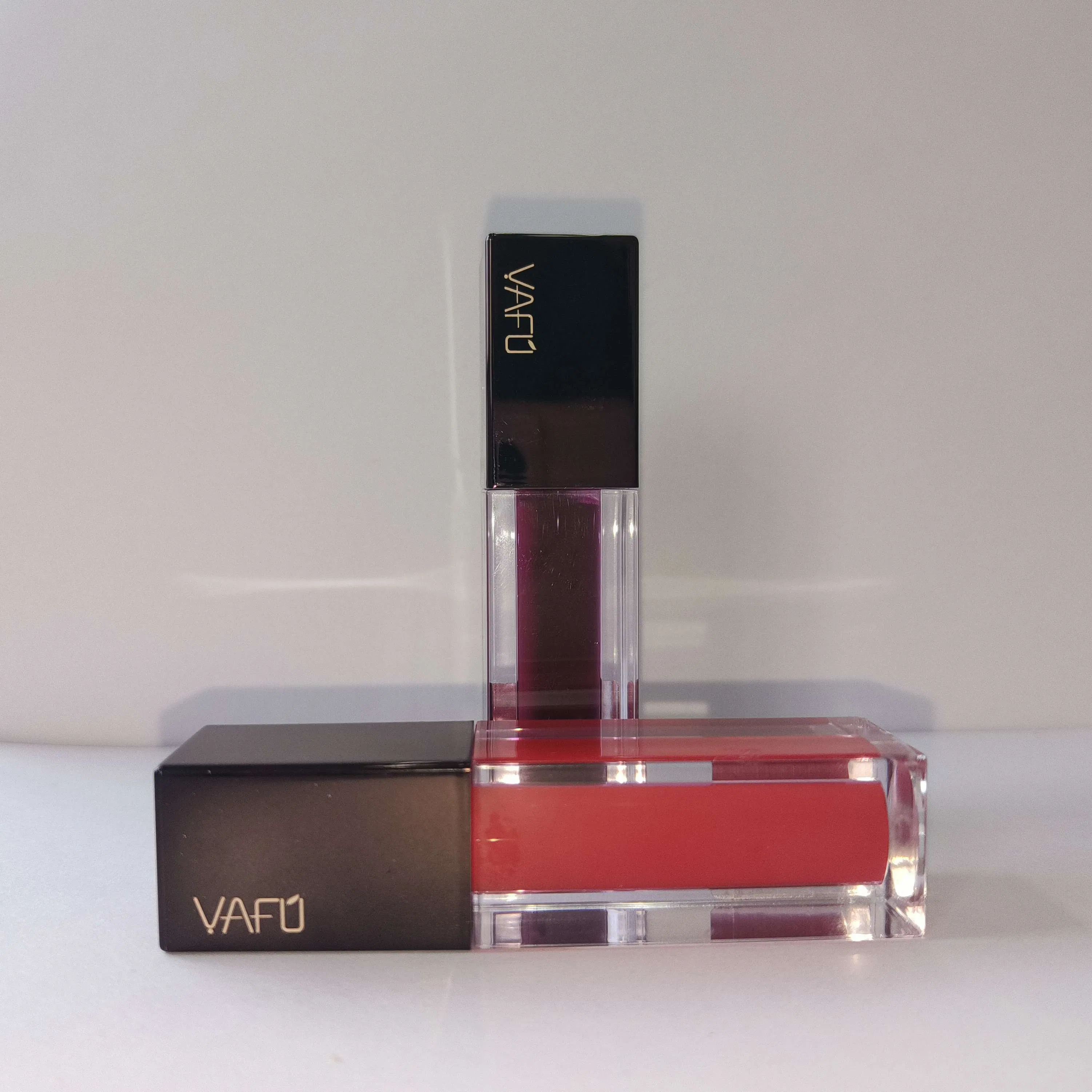 Herbal Lip Gloss for Ultimate Hydration and Radiant Shine