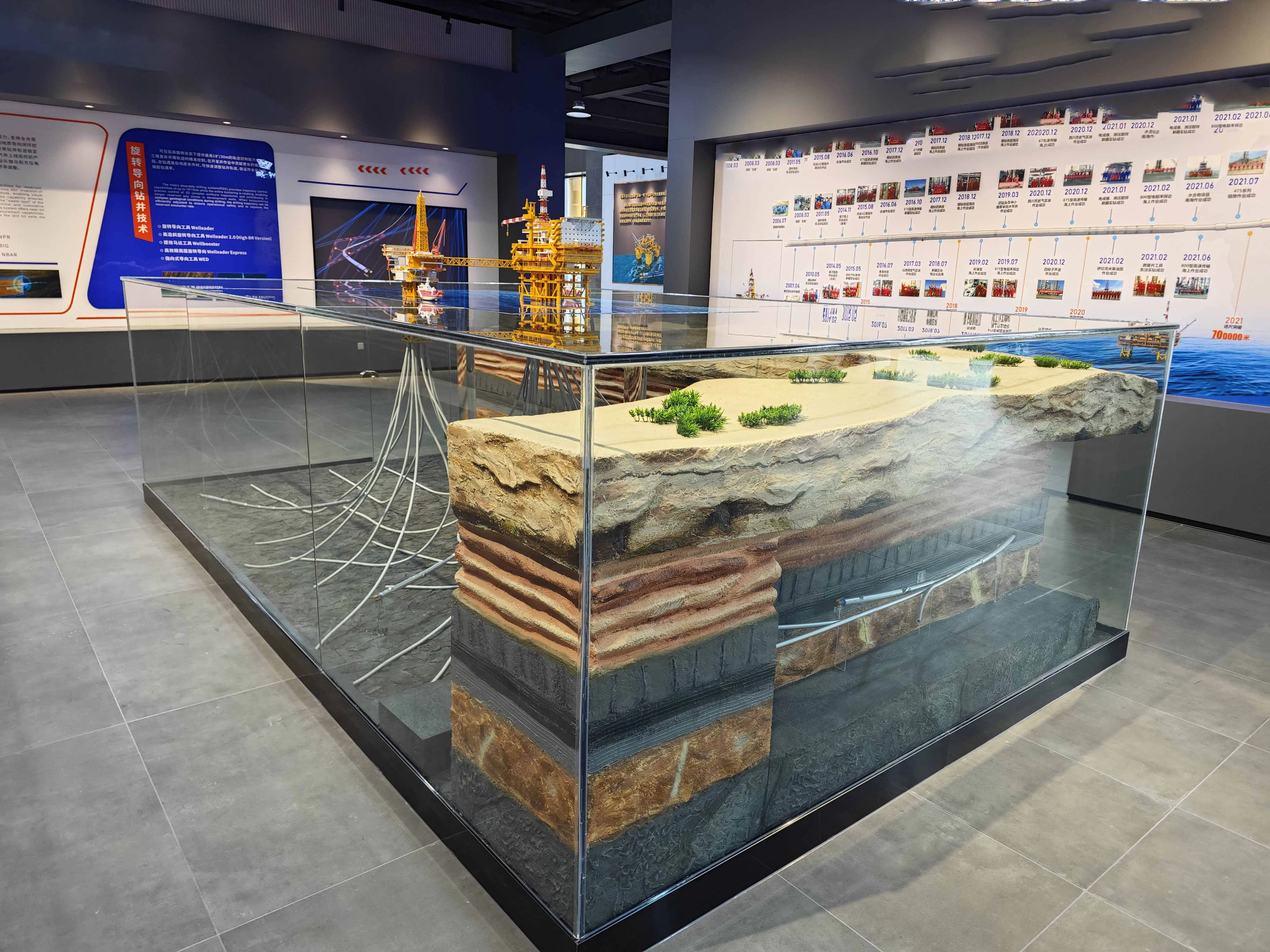 Artistic Marine Operation Model Display Sculpture Perfect for Office Spaces