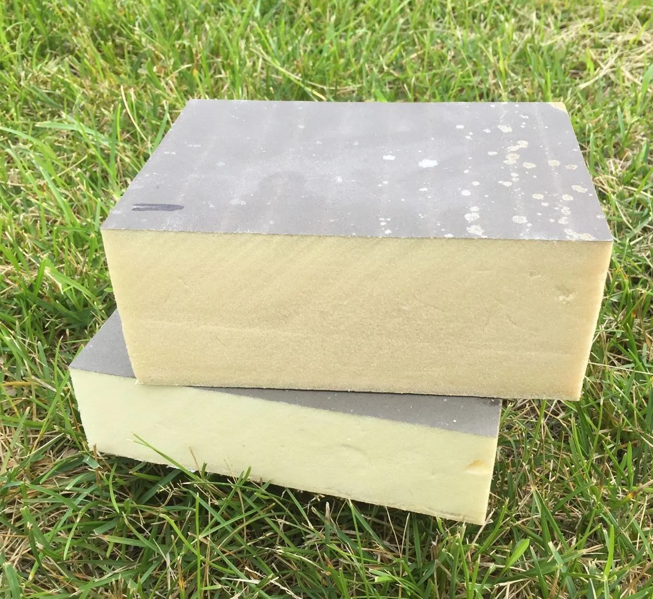 Efficient Aluminum Foil Veneer Glass Wool Board for Insulation
