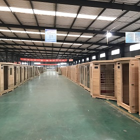 Solid Wood 4 Person Capacity Traditional Steam Sauna Room