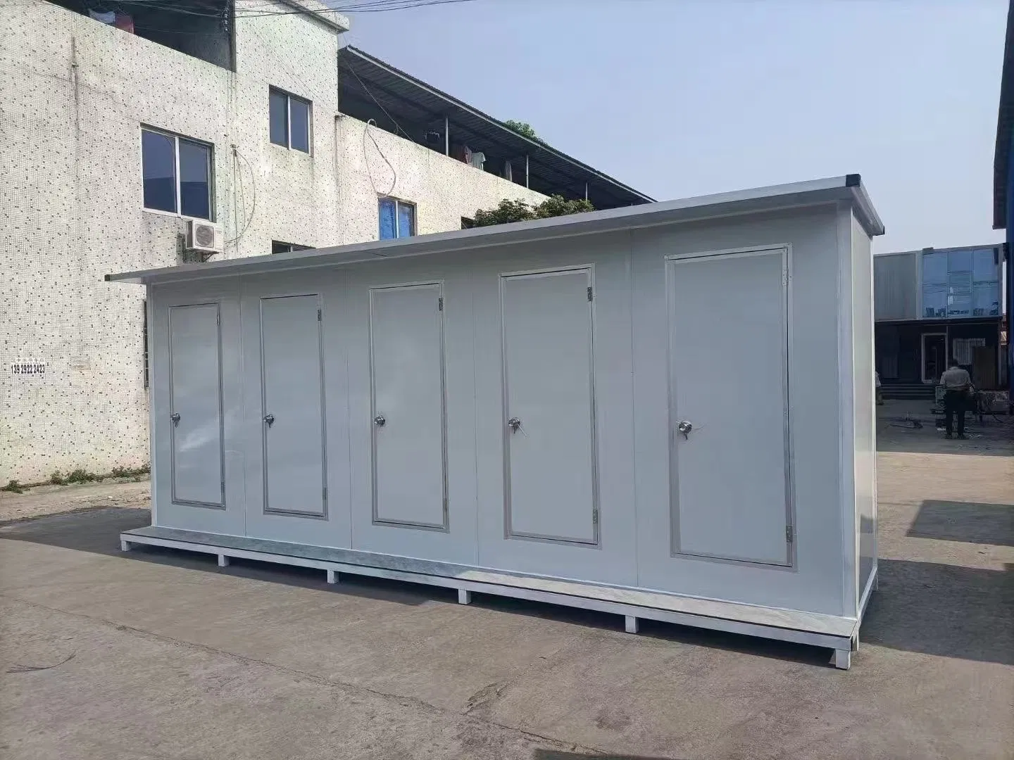 Multi-Rooms Mobile Public Female/Male Restrooms Toilets