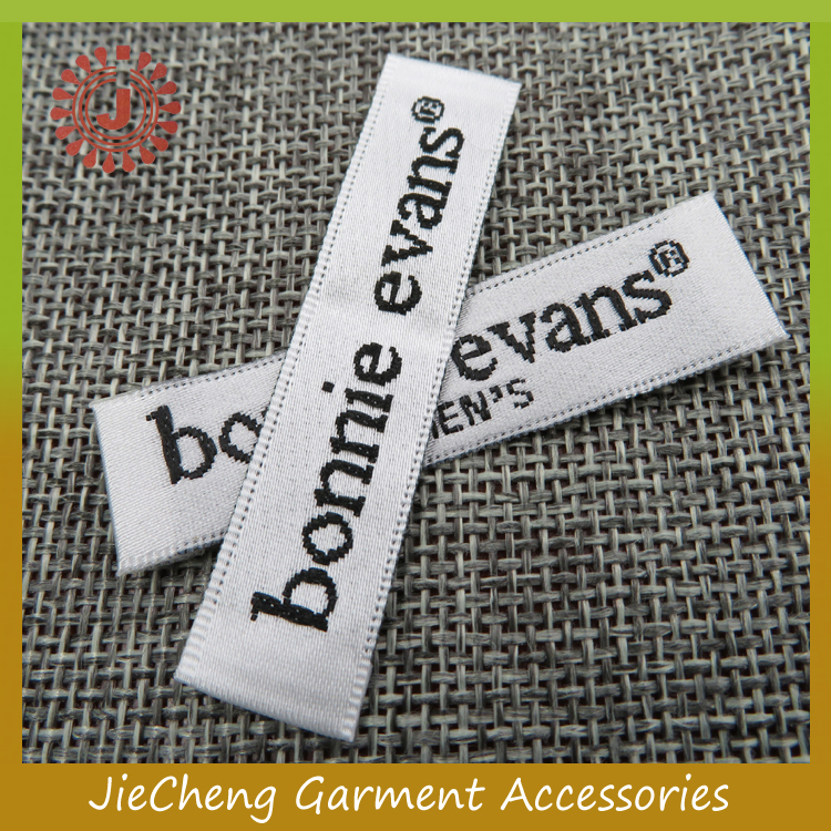 Этикетки тканые для джинсов высокой плотности