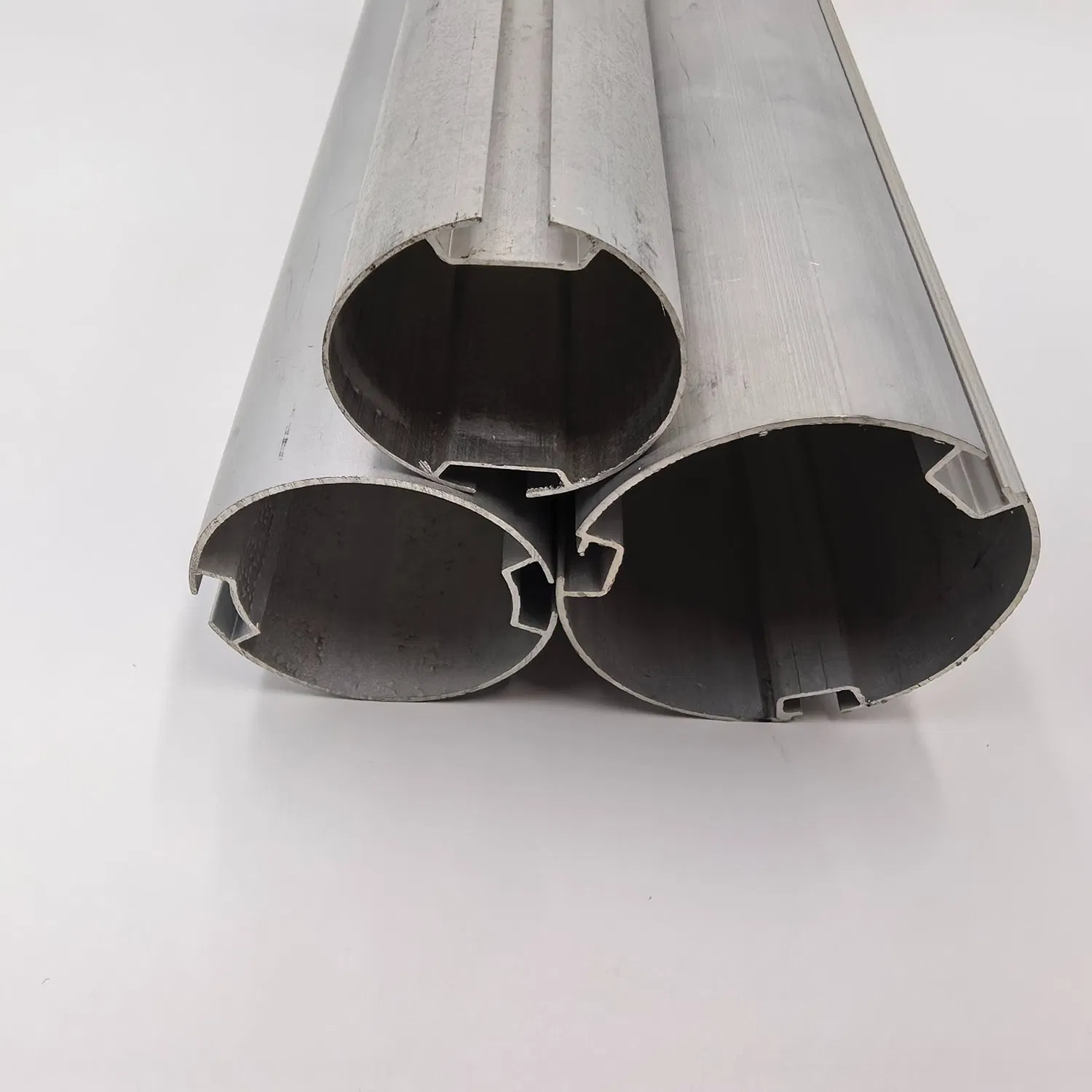 Anodized Corrosion-Resistant Aluminum Curtain Track for Medium-Heavy Curtain Systems